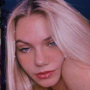 Lindsay Kaine, 22 (TikTok明星)