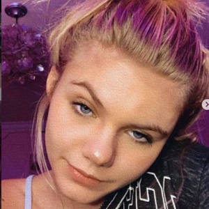 Lindsay Kaine, 22 (TikTok Star)