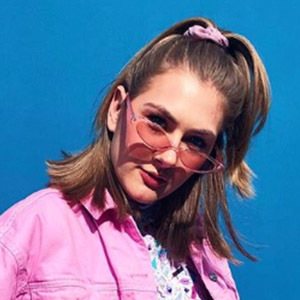 Lindsay Webster, 32 (YouTube明星)