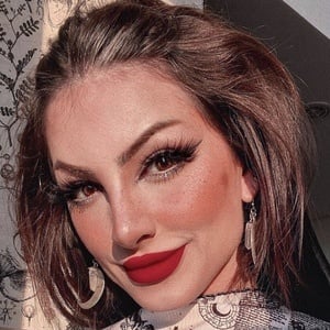 Lindsay Woods, 31 (YouTube Star)