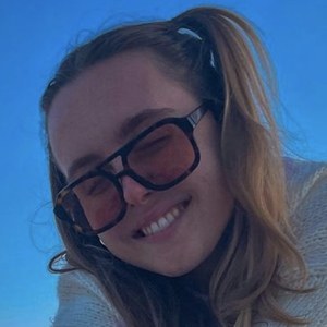 lindsaymjay, 25 (TikTok-ster)