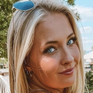 Lindsey Alina, 24 (TikTok明星)