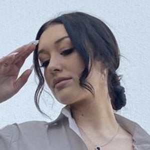 Lindsey Nicole, 26 (TikTok Star)