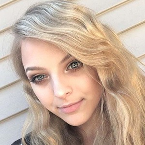 LindseySzn, 25 (Звезда Тиктока)