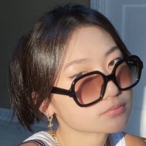 Lindsiann, 23 (YouTube Star)