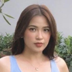 Linh Truong, 33 (YouTuber)