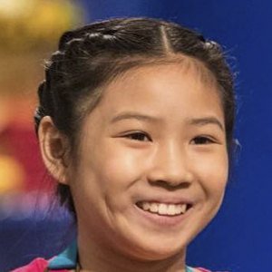 Linsey Lam, 21 (Chef)