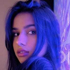 linuhhh, 23 (TikTok Star)