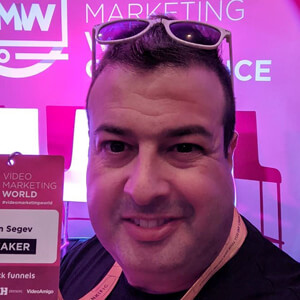 Liron Segev, 50 (YouTube明星)