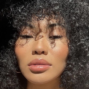 Lisa Asano, 30 (TikTok明星)