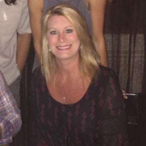 Lisa Robertson, 58 (现实之星)