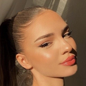 Lisa Subotic image 4