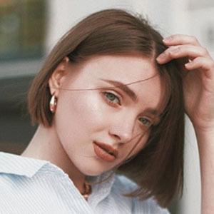 Lisaveta Popova, 29 (Blogger)