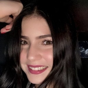 Lisy Cari image 4