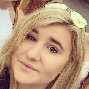 Little Kelly, 30 (YouTube Star)