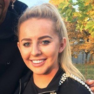 Liv Cooke, 26 (企业家)