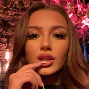 Liv Preston, 23 (TikTok Star)