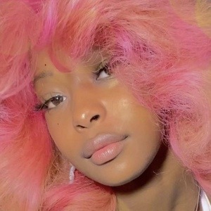 Liviigant, 22 (TikTok Star)