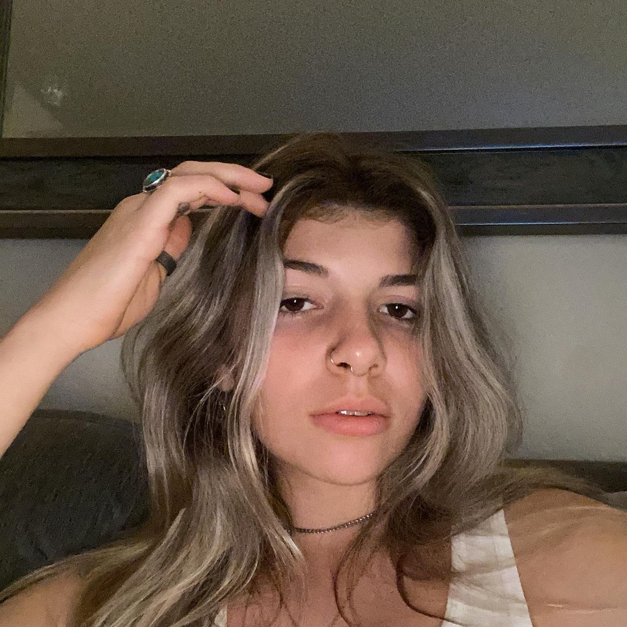 Liza Grey, 25 (TikTok明星)