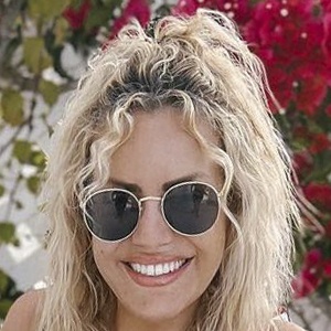 Liza Prideaux, 36 (Blogger)