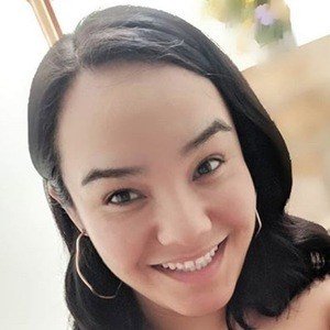 Lizbeth Villa, 34 (Cantante de Música Mundial)