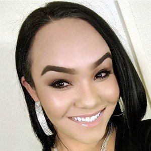 Lizbeth Villa, 35 (World Music Singer)