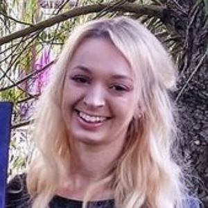 Lizzie Clark image 3