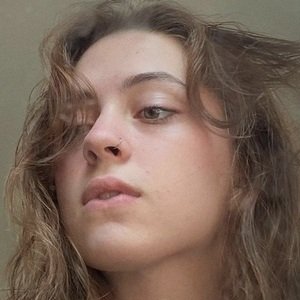 Lizzy McAlpine image 5