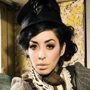 Lluvy Gomez, 42 (模特)