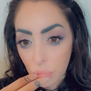 Lluvy Gomez, 42 (模特)