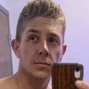 Logan Thielbert image 8