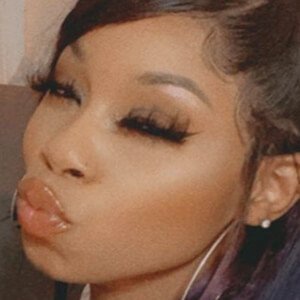 Lola Lola&Moni, 28 (YouTube Star)