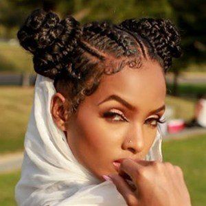 Lola Monroe image 1