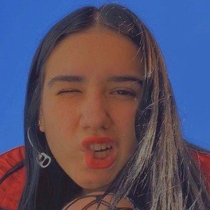 Lola Tomaszeuski, 20 (YouTube明星)