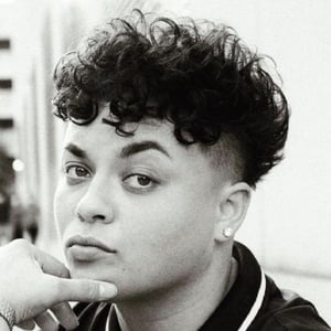 Lolo Dee, 31 (Instagram Star)