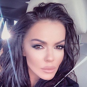 LoLo_Love85, 40 (Star di YouTube)