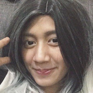 Lolyta Agestina Sari, 28 (Instagram Star)