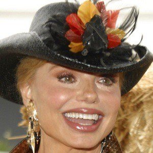 Loni Anderson (1945 - 2025) (电视女演员)