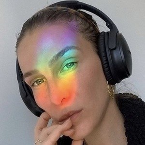 Loni Jane, 37 (Instagram Star)