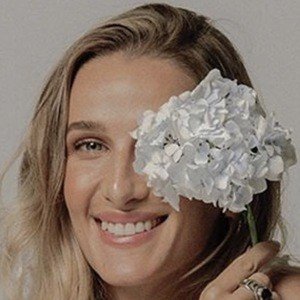 Loni Jane, 37 (Instagram Star)