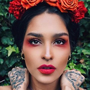 Lora Arellano image 2