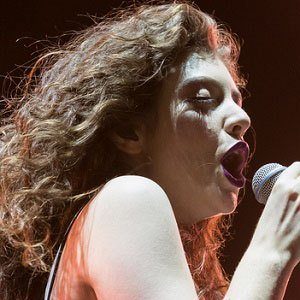 Lorde, 28 (Поп-певец)