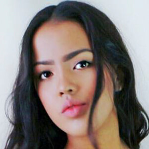 Lore Salgado image 5