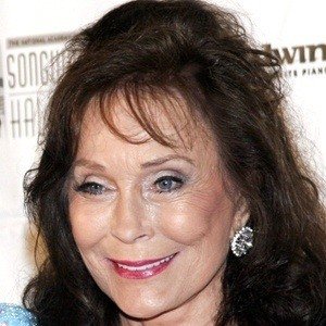 Loretta Lynn image 4