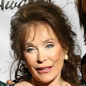 Loretta Lynn image 5