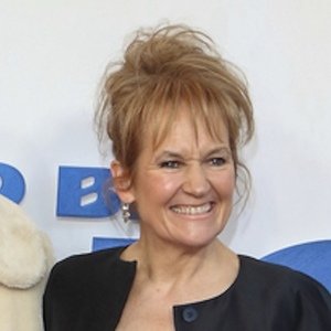 Lorraine Ashbourne image 2