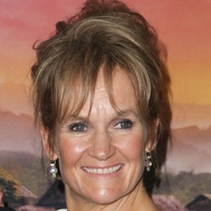 Lorraine Ashbourne image 4