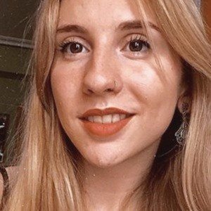 Lou Cornago, 27 (流行歌手)