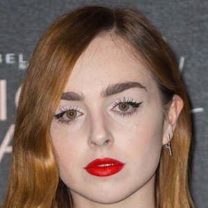 Louisa Connolly-Burnham, 31 (Actrice de télévision)