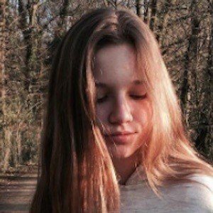 Louise Busse, 22 (TikTok明星)